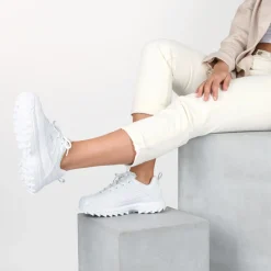 Baskets BLANC FILA Distorter