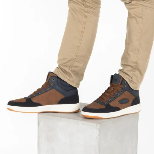 Baskets MARRON Homme Motif Uni Lacets