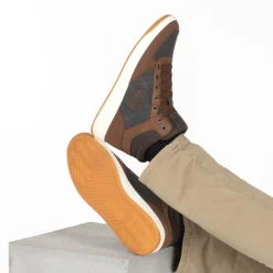 Baskets MARRON Homme Motif Uni Lacets