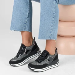 Baskets NOIR Femme Motif Uni Lacets