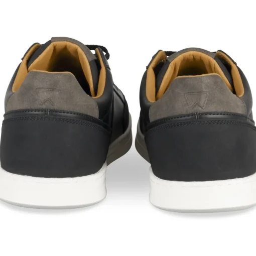 Baskets NOIR Homme Motif Uni Lacets