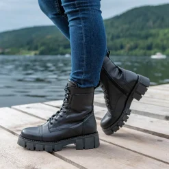 Bottines Rangers NOIR Femme CUIR Motif Uni Lacets