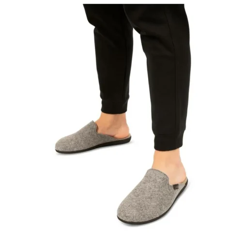 Chaussons GRIS Homme Motif Uni A Enfiler