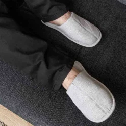 Chaussons GRIS Homme Motif Uni A Enfiler