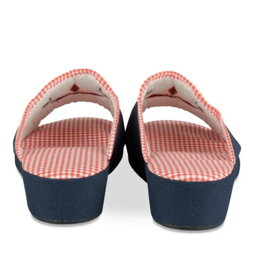 Chaussons MARINE Femme Motif Uni A Enfiler