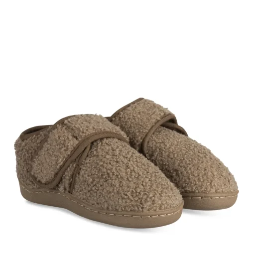 Chaussons MARRON Garçon Motif Uni Scratch