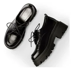 Derbies NOIR Femme Motif Vernis Lacets