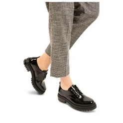 Derbies NOIR Femme Motif Vernis Lacets