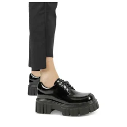 Derbies NOIR Femme Motif Vernis Lacets