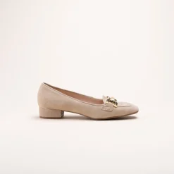 Mocassins BEIGE Femme CUIR Motif Chaîne A Enfiler