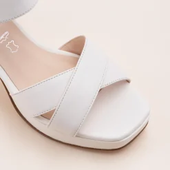 Sandales BLANC Femme CUIR Motif Uni Boucle